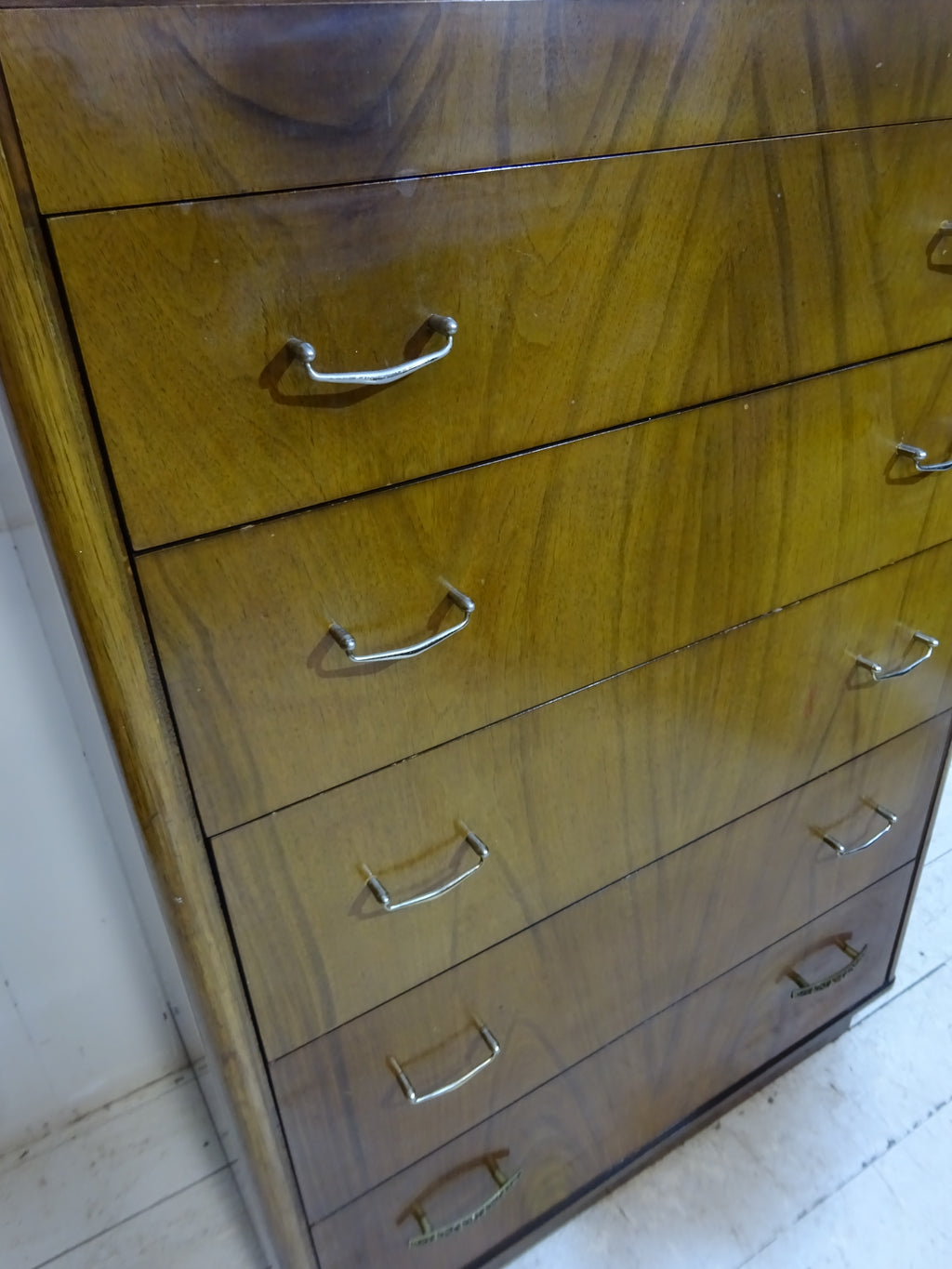 1950's Graduated Chest Of Drawers
