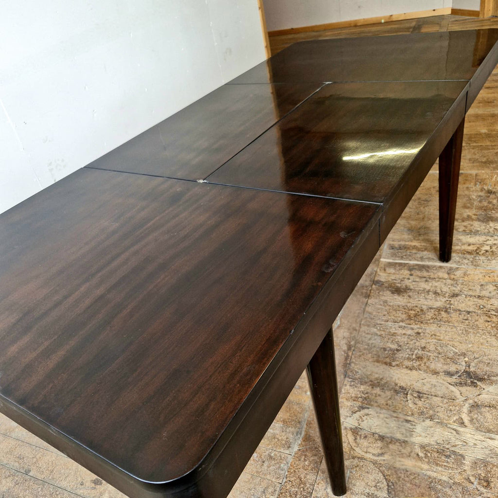 Mid-Century Modern Czech Dining Table by Jindřich Halabala