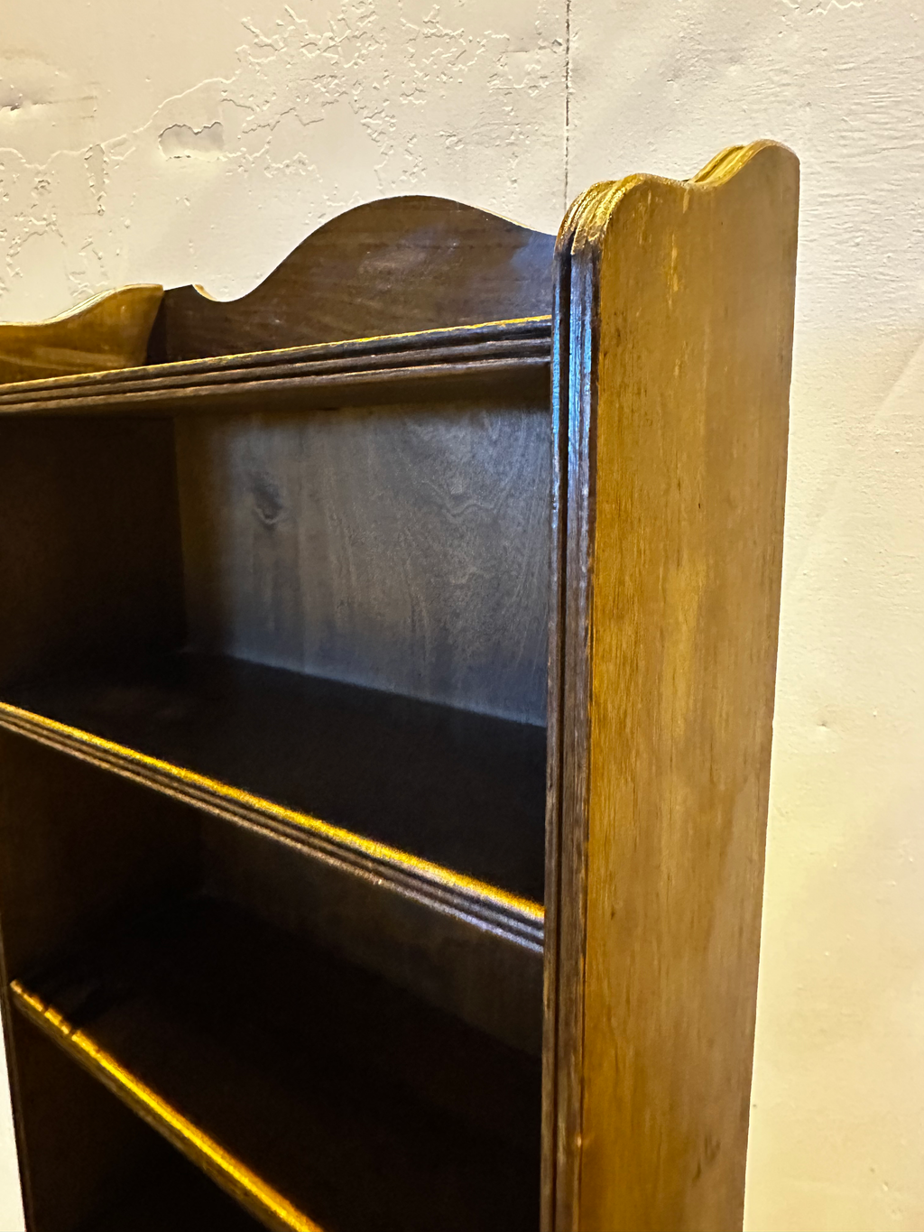 Compact Graduated Oak Bookcase