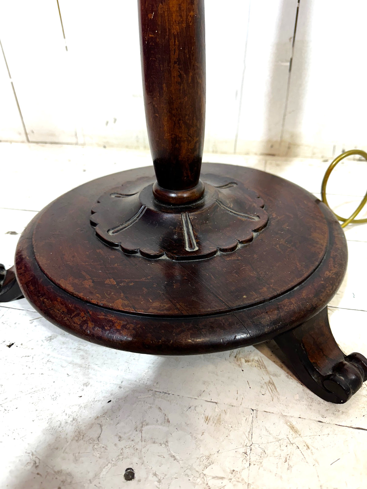 Mahogany Victorian Standard Lamp
