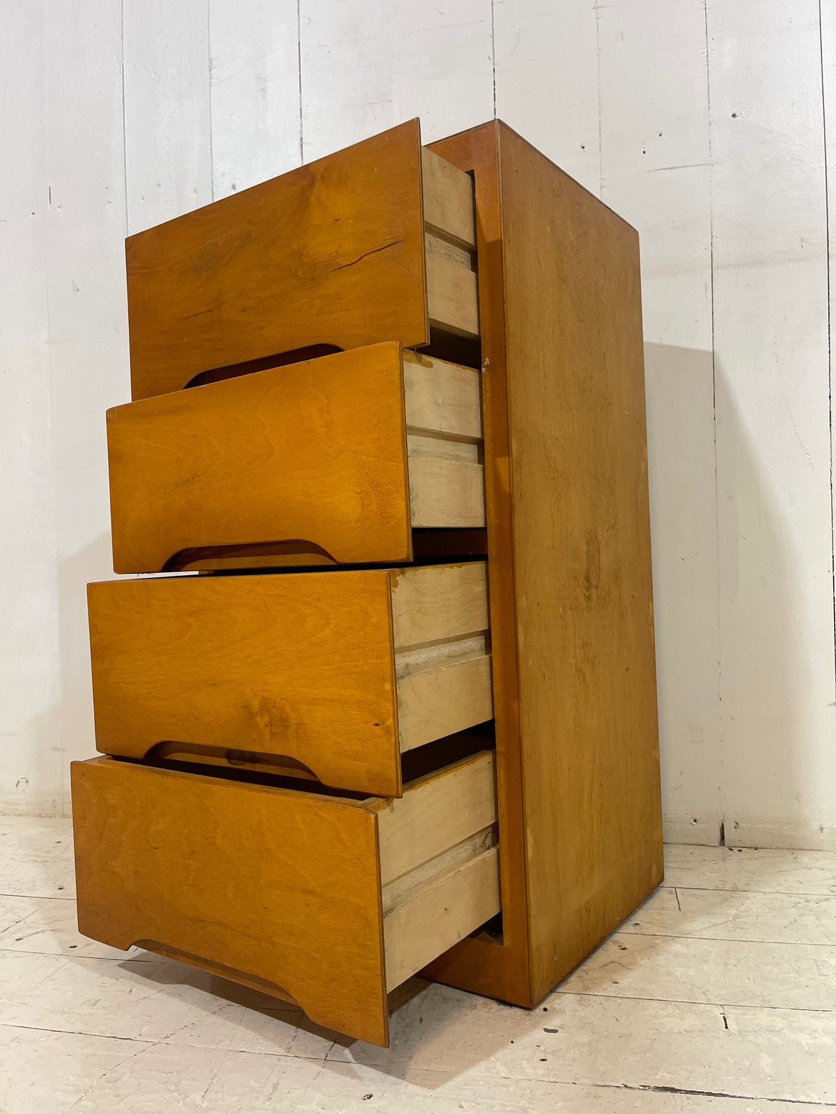 Mid Century Compact Chest of Drawers