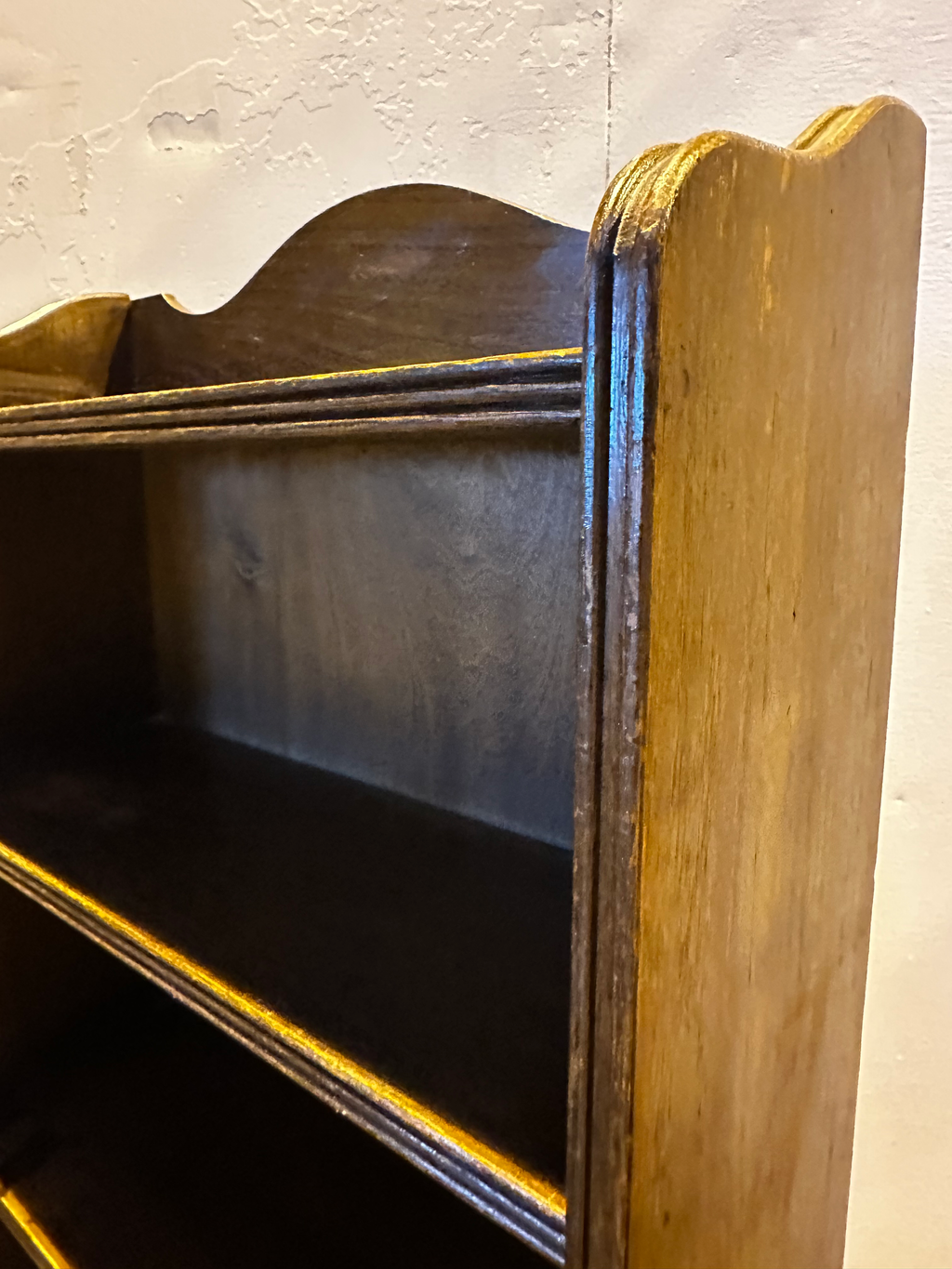 Compact Graduated Oak Bookcase