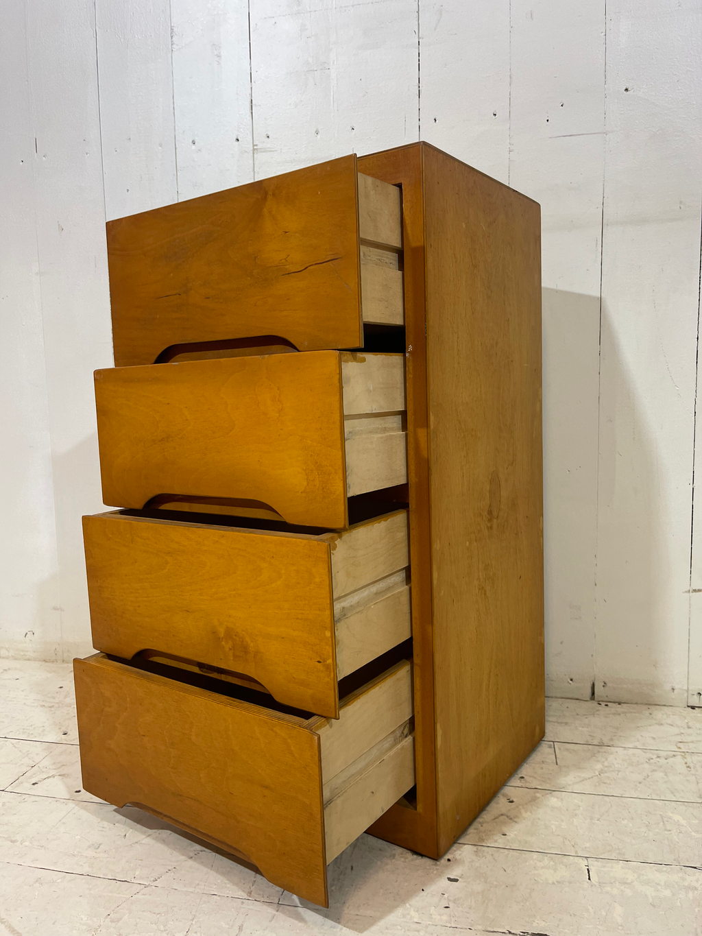 Mid Century Compact Chest of Drawers