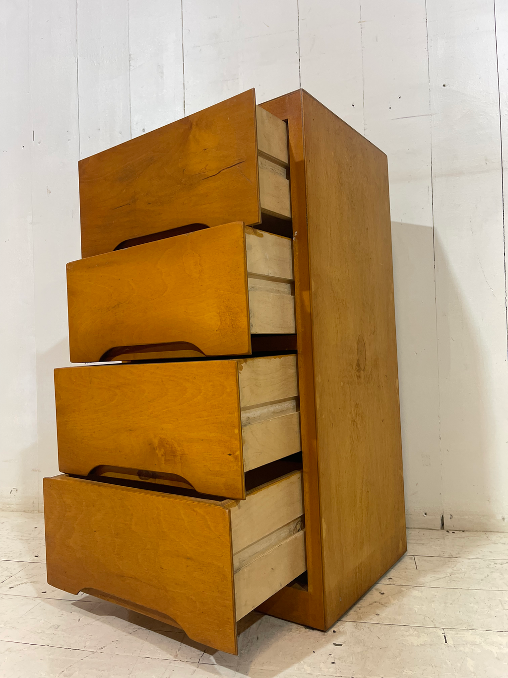 Mid Century Compact Chest of Drawers