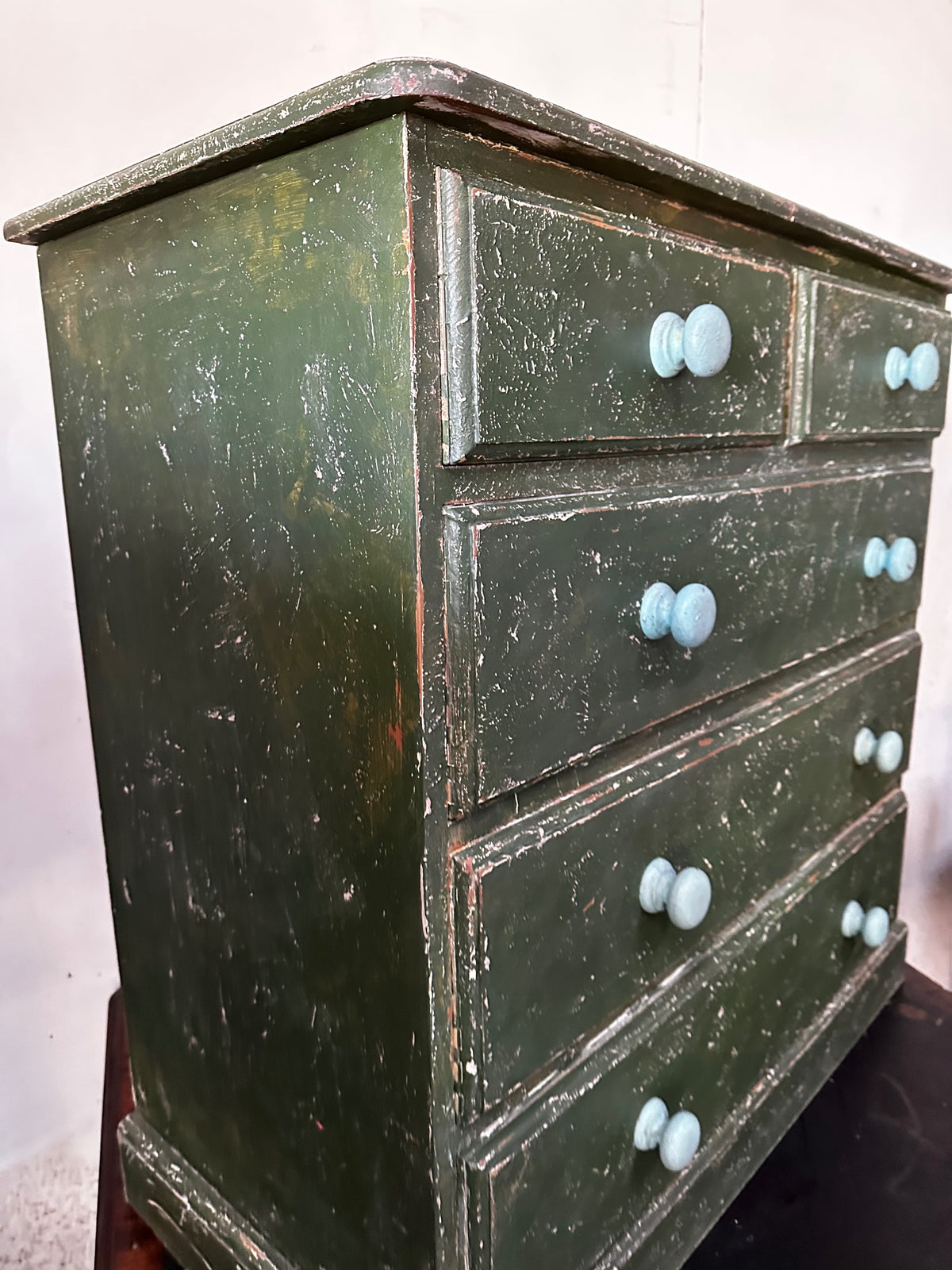 Retro Chest of Drawers in a Distressed Painted Finish