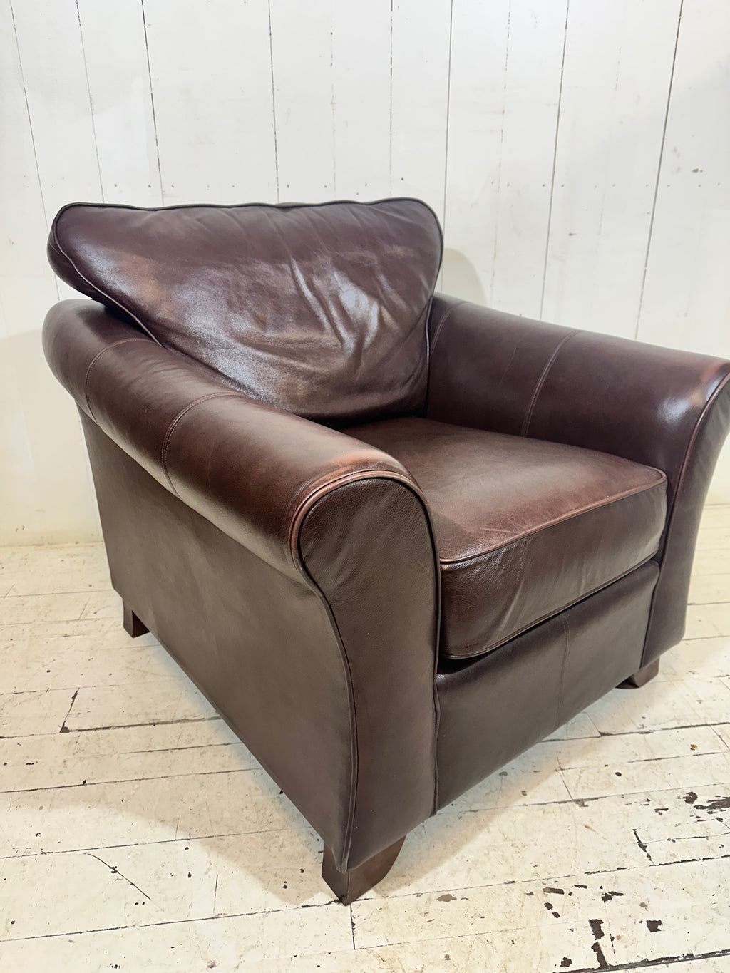 Distressed Leather Hotel Lounge Chair
