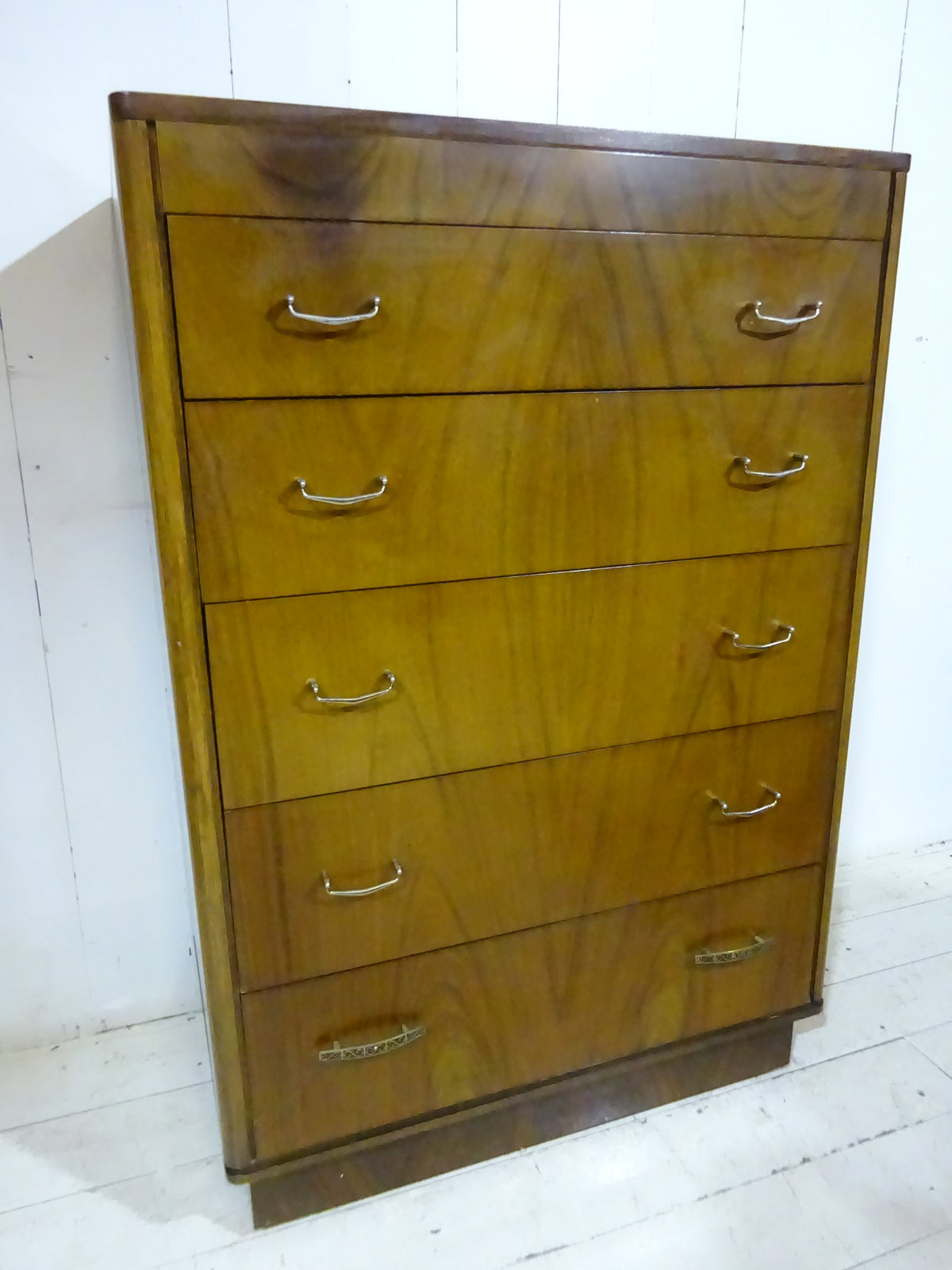 1950's Graduated Chest Of Drawers
