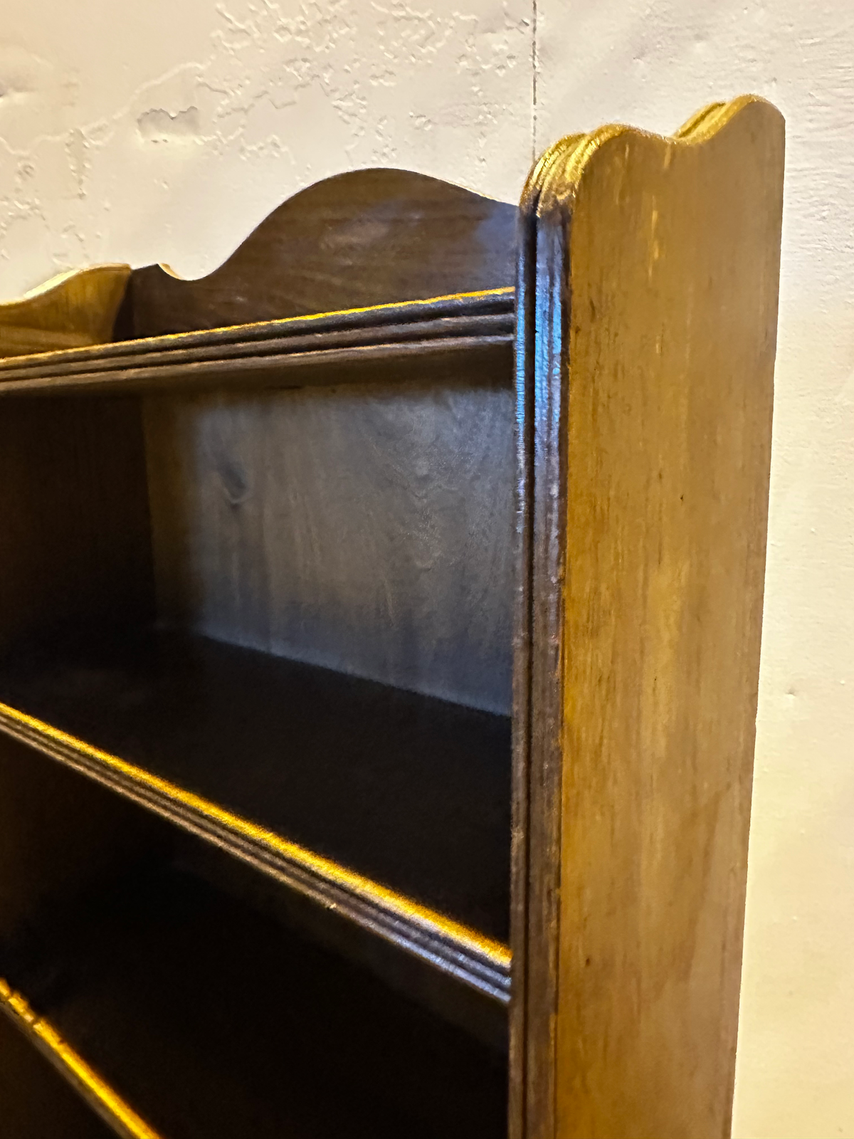 Compact Graduated Oak Bookcase