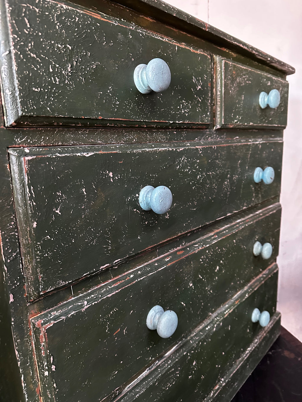 Retro Chest of Drawers in a Distressed Painted Finish