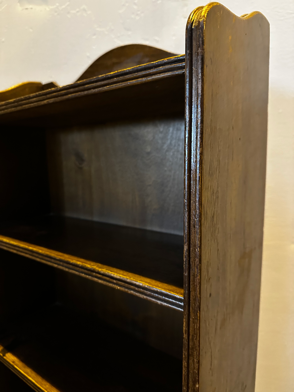 Compact Graduated Oak Bookcase