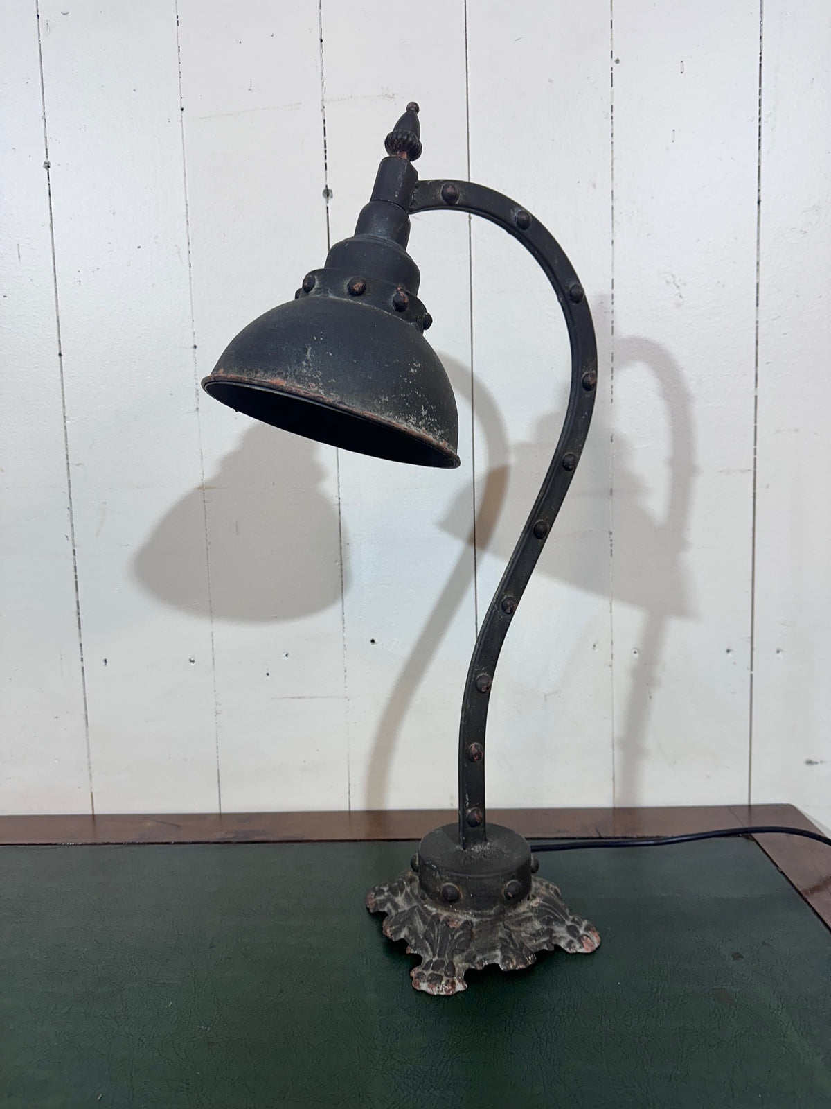 Vintage Gothic Style Desk Lamp