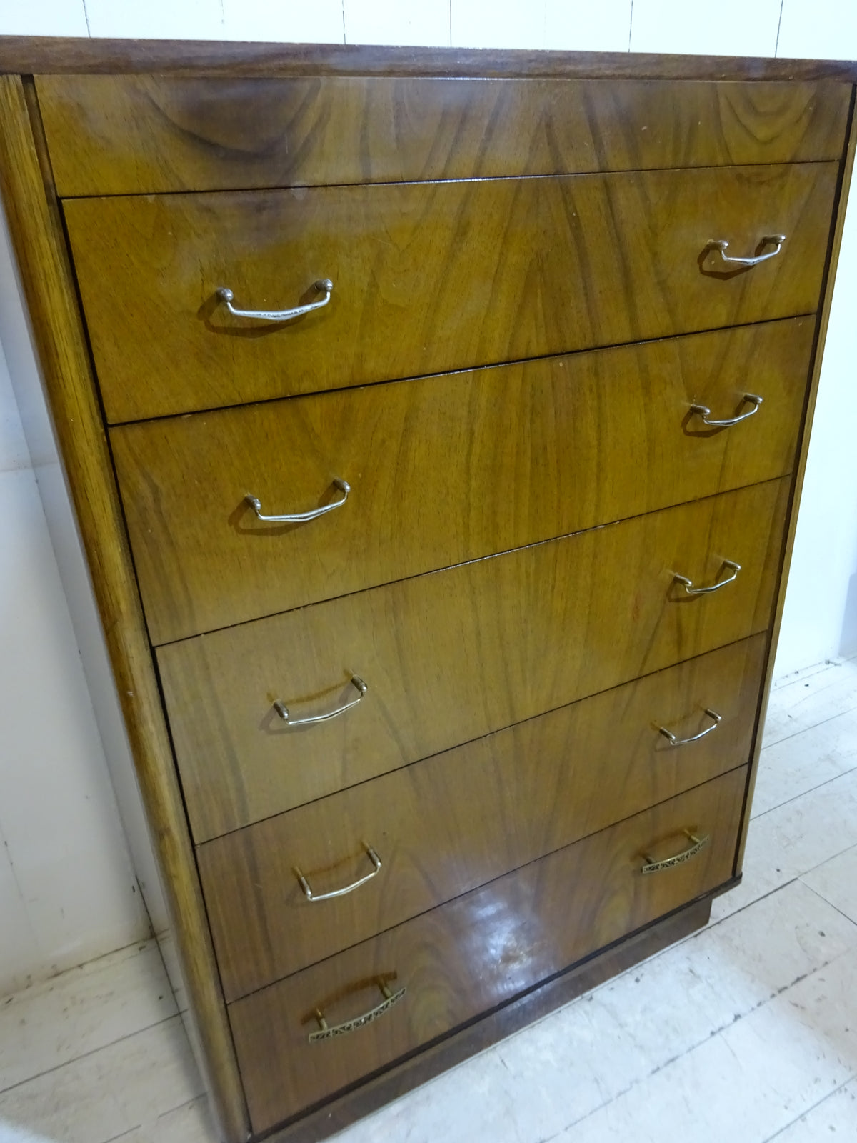 1950's Graduated Chest Of Drawers
