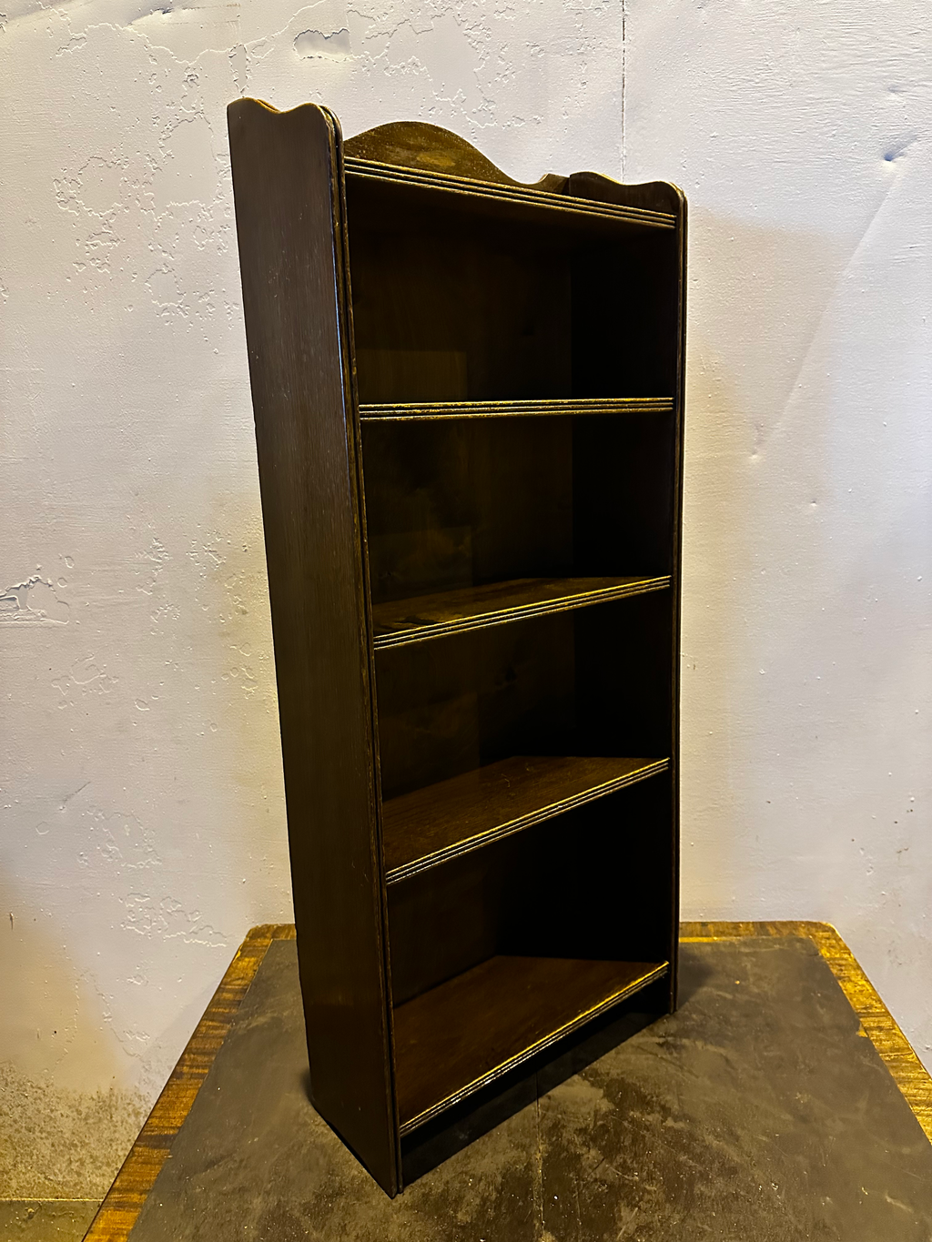 Compact Graduated Oak Bookcase