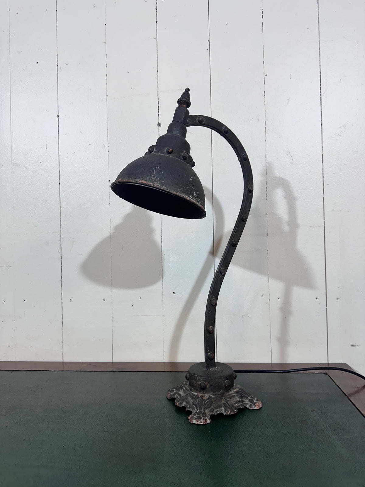Vintage Gothic Style Desk Lamp