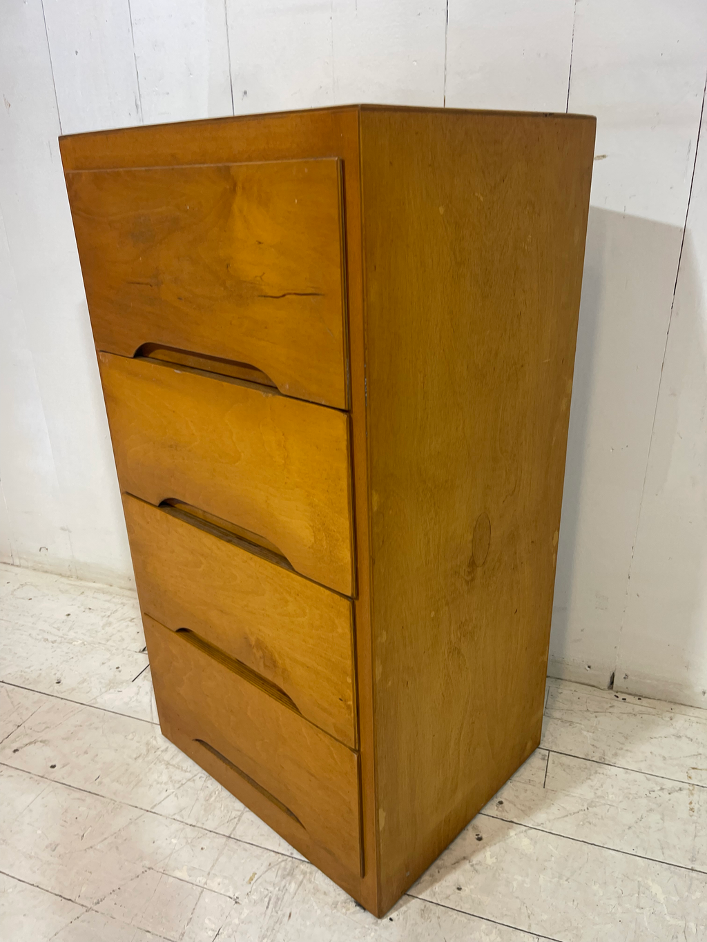 Mid Century Compact Chest of Drawers