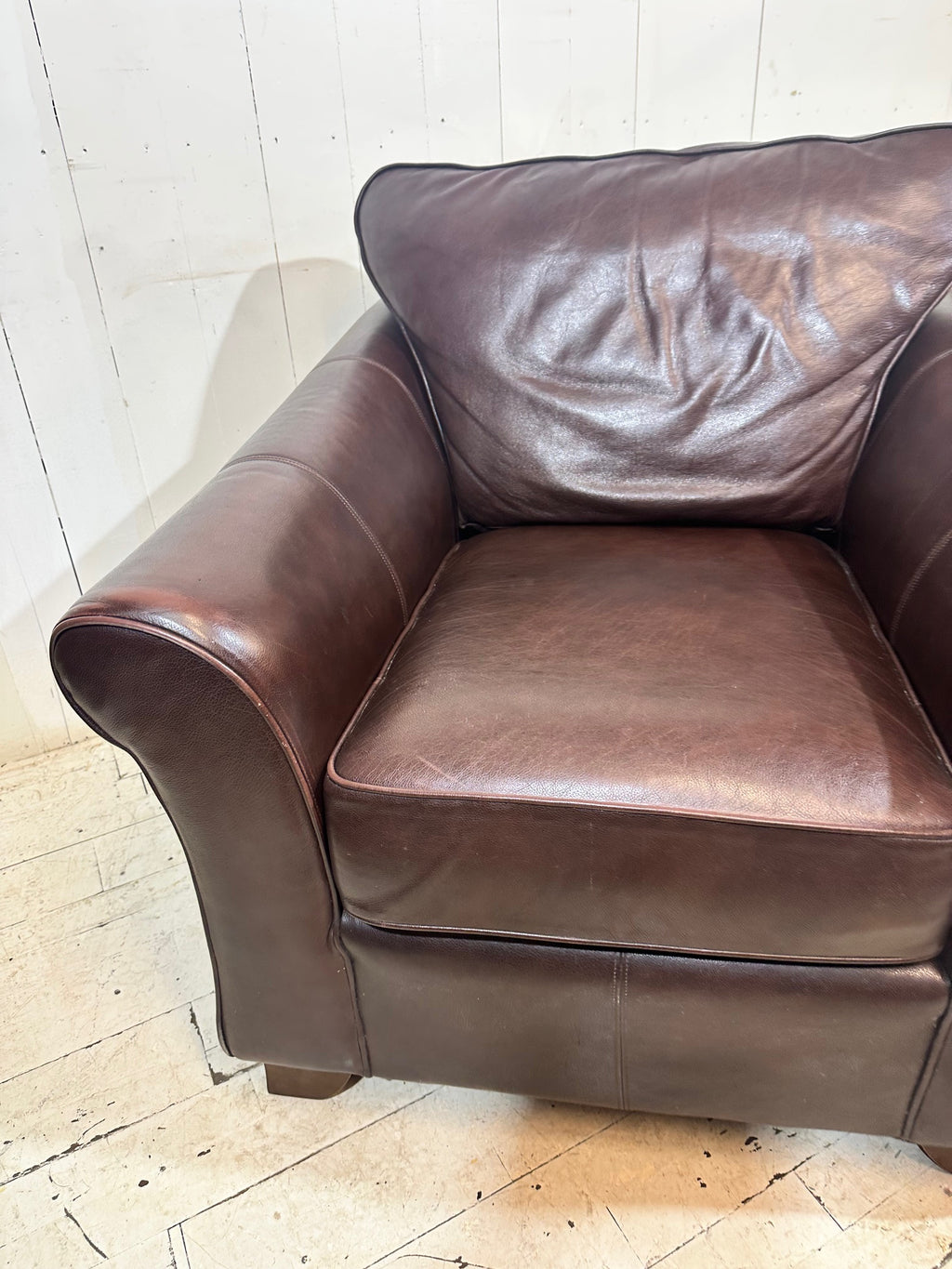Distressed Leather Hotel Lounge Chair