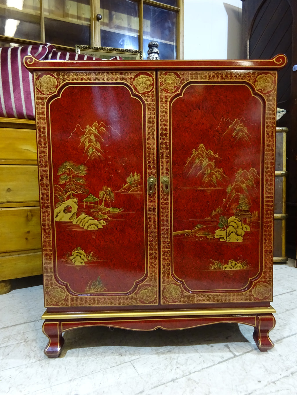 Retro Chinese Lacquered Cabinet