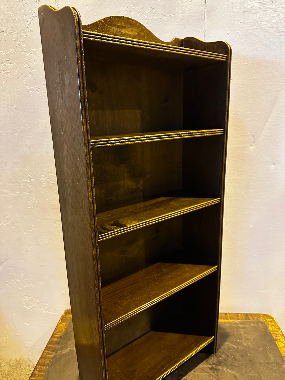 Compact Graduated Oak Bookcase