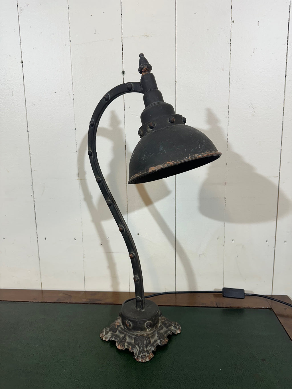 Vintage Gothic Style Desk Lamp